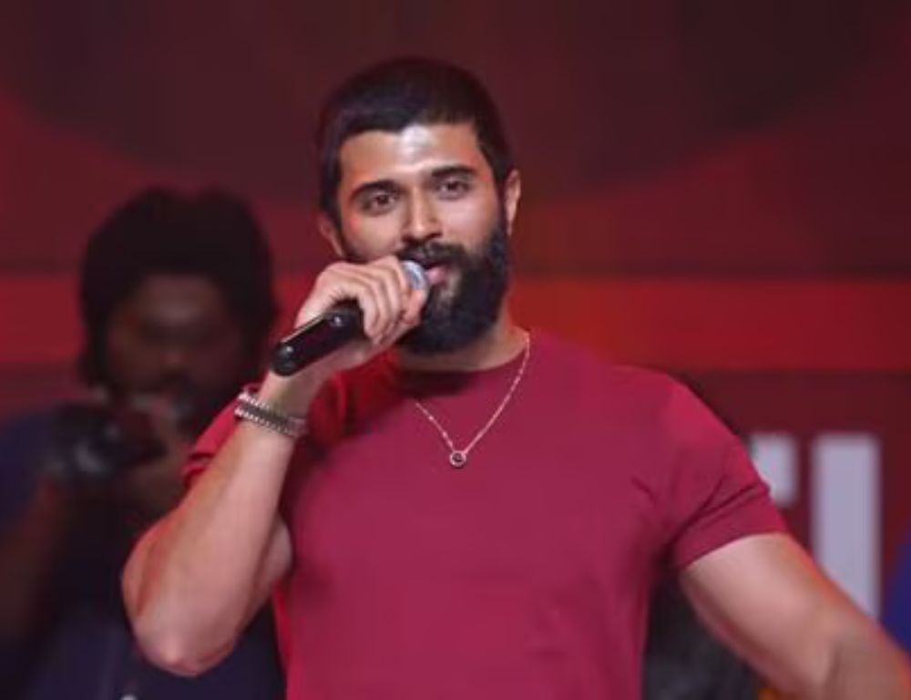 వెంకన్న సామి ఈ ఒక్కసారి నన్ను నడిపించినాడో.. పోయి టాప్‌లో కూసుంటా: విజయ్ దేవరకొండ