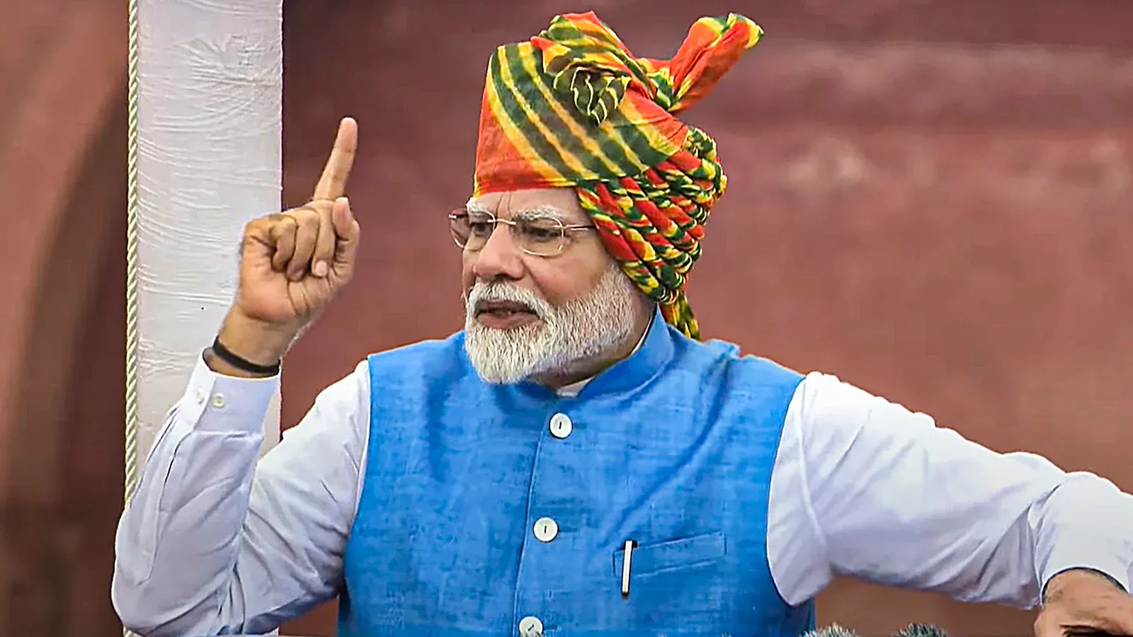 పంధ్రాగస్టు వేళ ప్రధాని మోదీ మరో రికార్డు.. ఏకంగా 103 నిమిషాలు